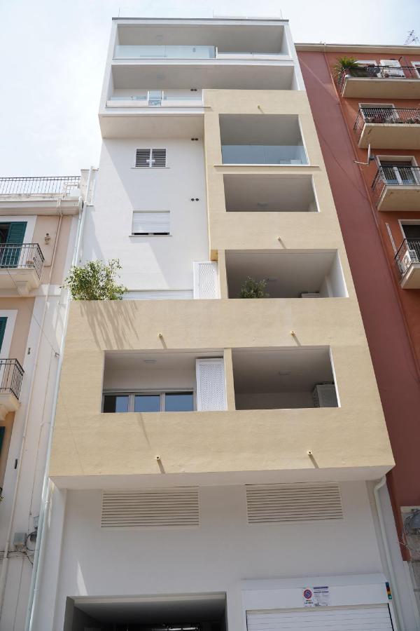 Апартаменты La Perla Di Bari - Private Parking Экстерьер фото